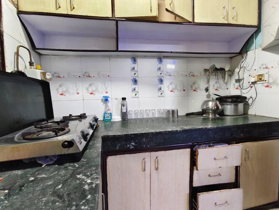 Peaceful Stay 1 Bhk Appartment Yeni Delhi Dış mekan fotoğraf