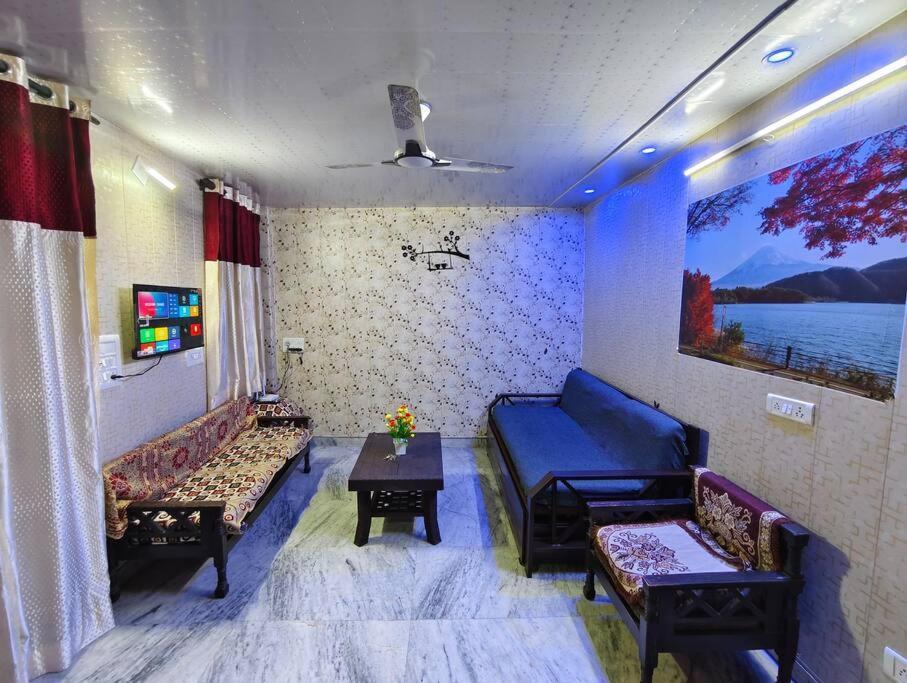 Peaceful Stay 1 Bhk Appartment Yeni Delhi Dış mekan fotoğraf