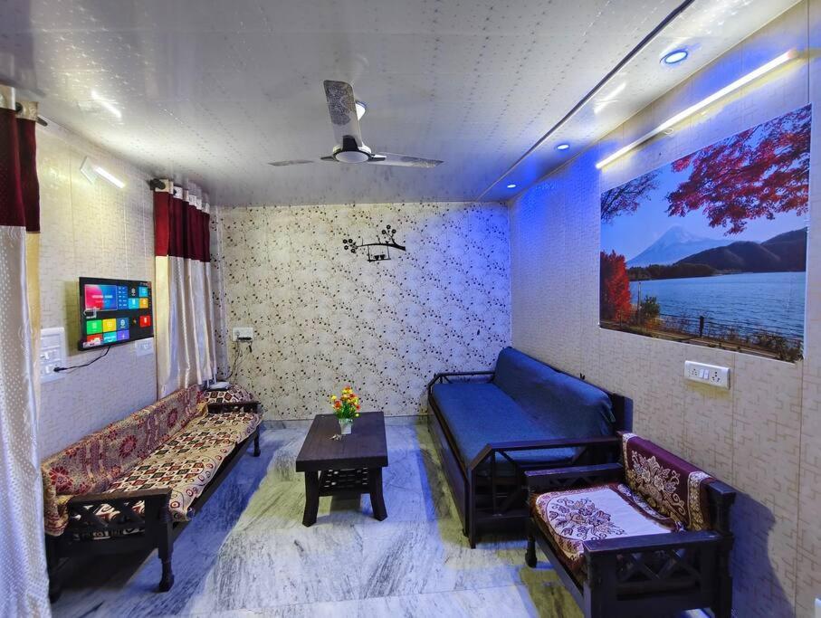 Peaceful Stay 1 Bhk Appartment Yeni Delhi Dış mekan fotoğraf